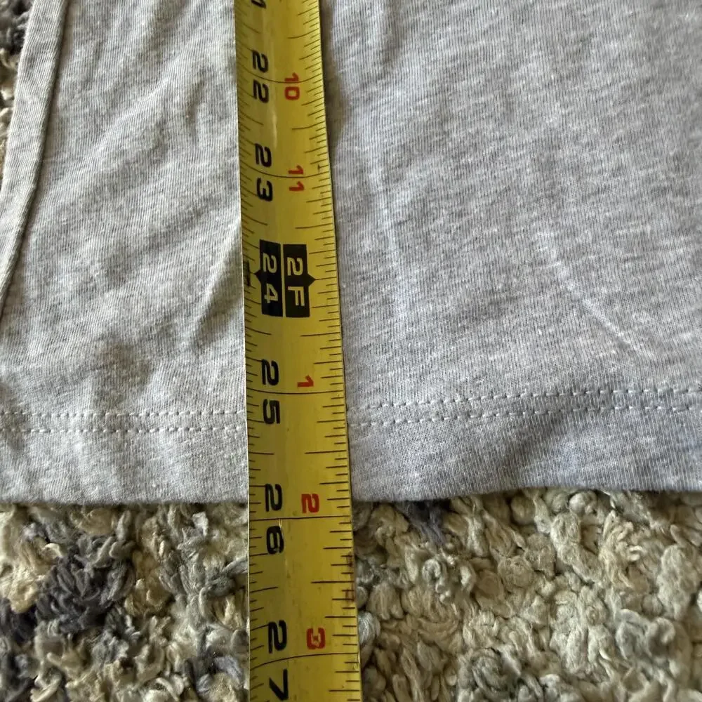 Vintage Style Rosie Riveter Trump Graphic Tee Gray V-Neck Size M - Picture 7 of 7